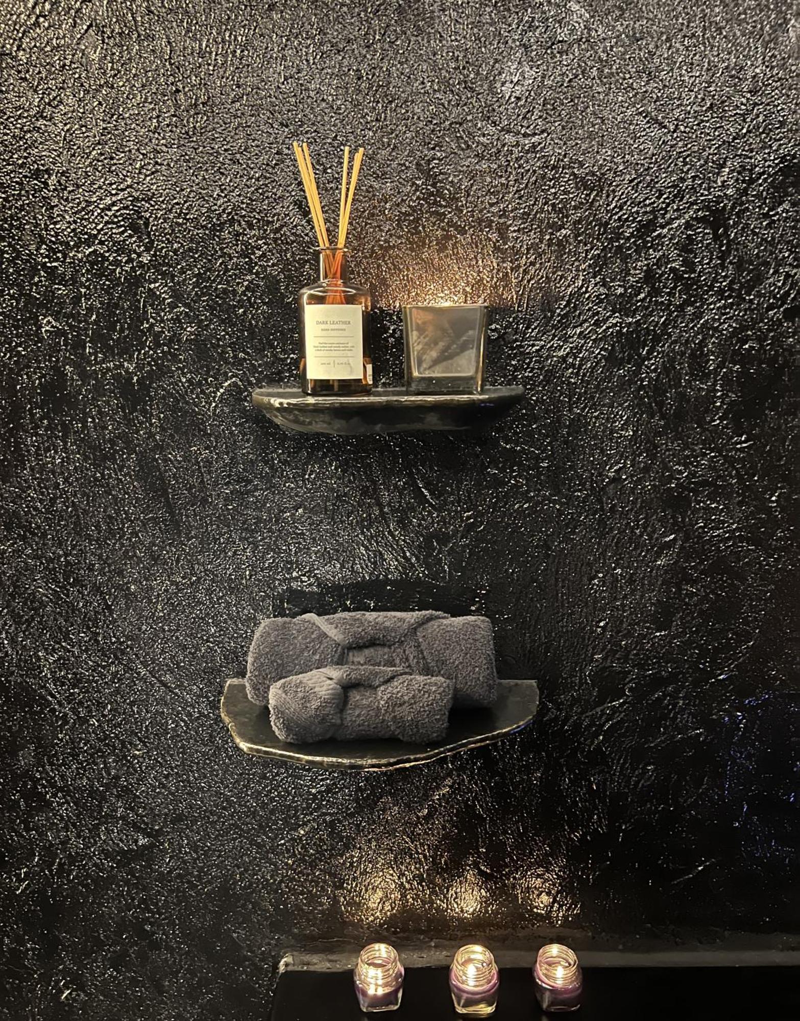 Doormat#13 Black Mirror Солун Екстериор снимка